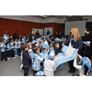 Los más pequeños celebraron el DIA DE LA BANDERA